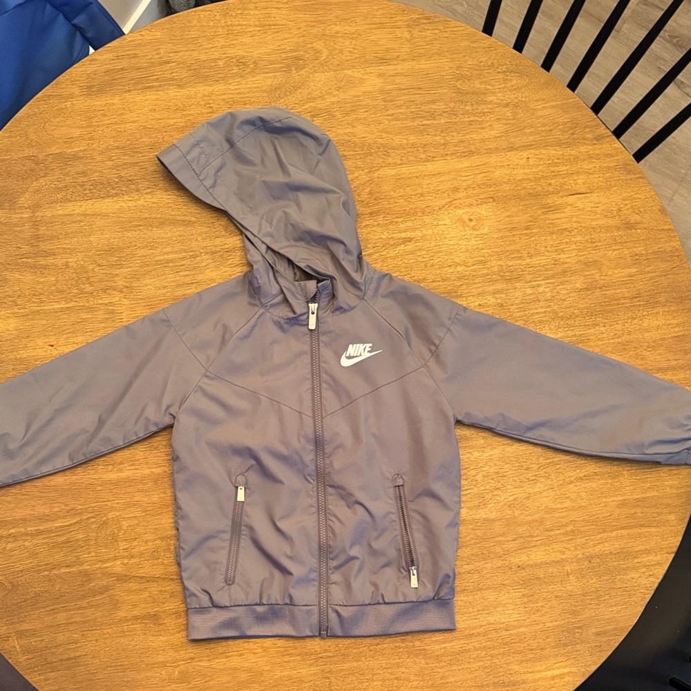 Nike Kids Jacket in Gray